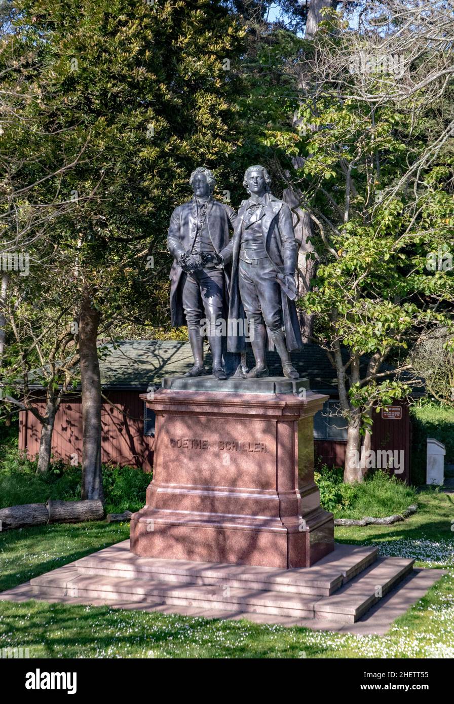 Goethe und Schiller Statue im Garten des San Francisco Presidio Parks, USA Stockfoto