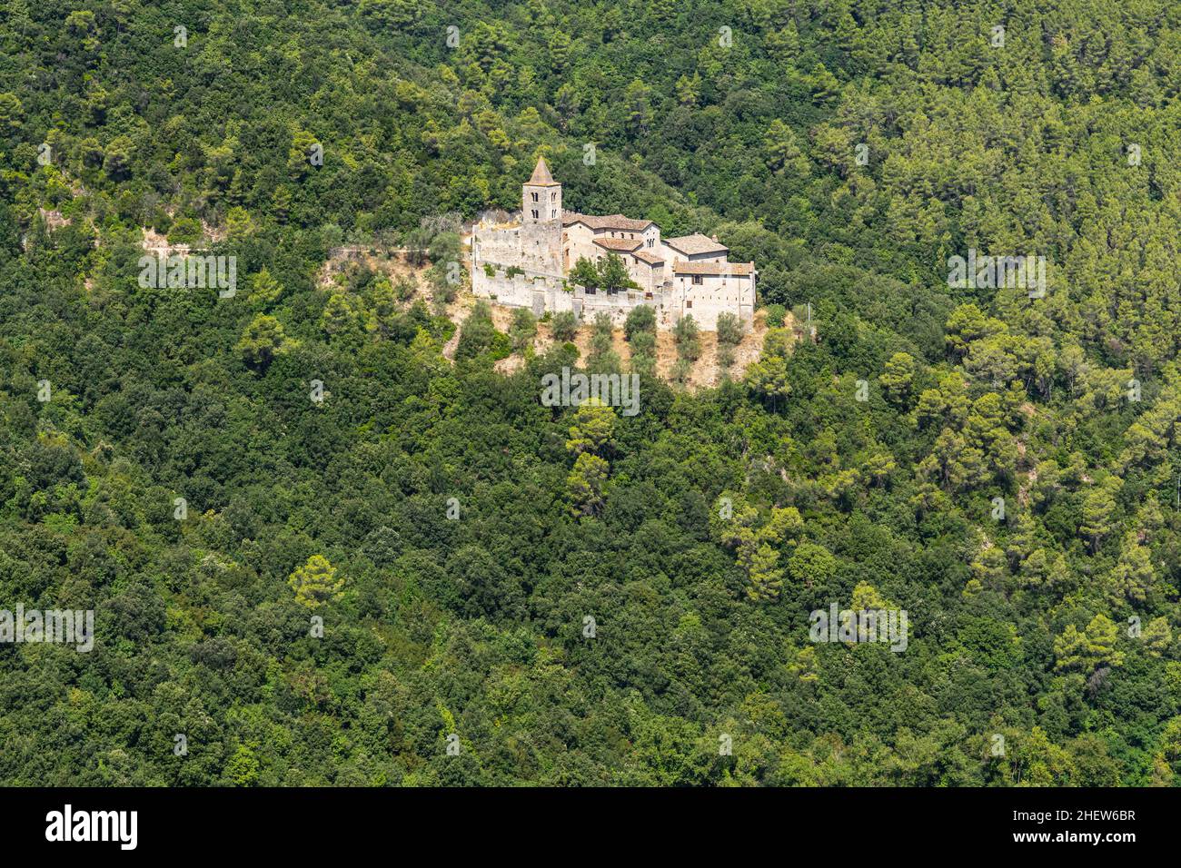 Die Abtei von San Cassiano in Narni, ein ehemaliges Benediktinerkloster, Umbrien, Italien Stockfoto