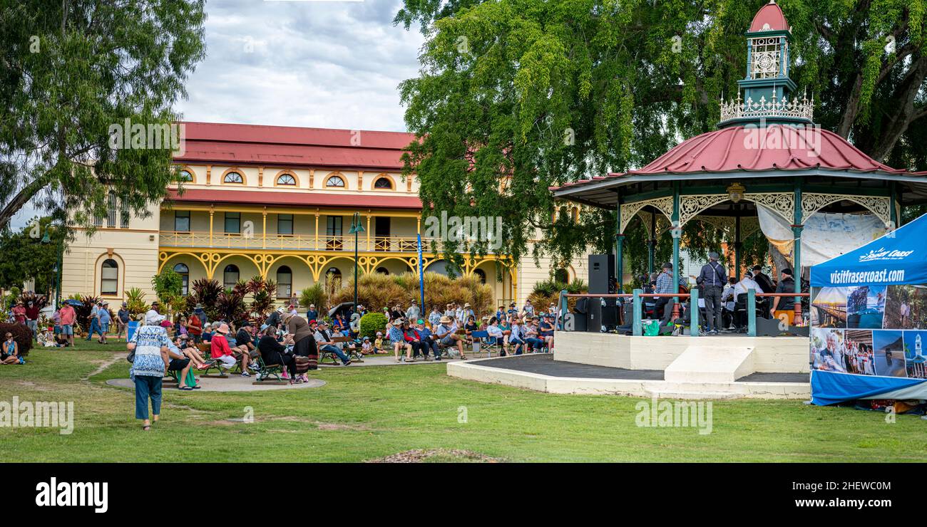 Bandkonzert in Rotunda im Queens Park während des Mary Poppins Festivals, Maryborough, Queensland, Australien Stockfoto