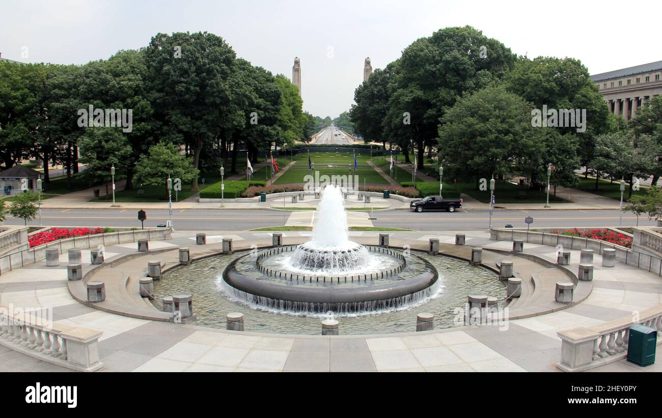 Soldiers Grove und der Brunnen des State Capitol Complex, Blick vom Ostflügel, Harrisburg, PA, USA Stockfoto