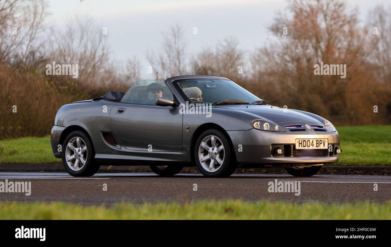 MG TF-Sportwagen mit 2004 1796 cm3 Stockfoto