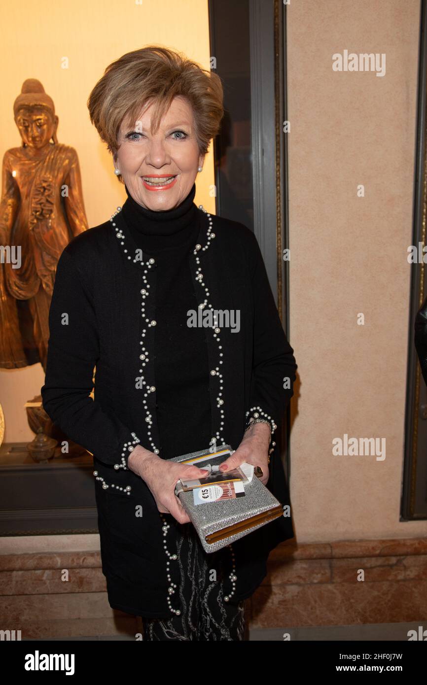 München, Deutschland. 12th Januar 2022. Carolin Reiber bei der Premiere ...