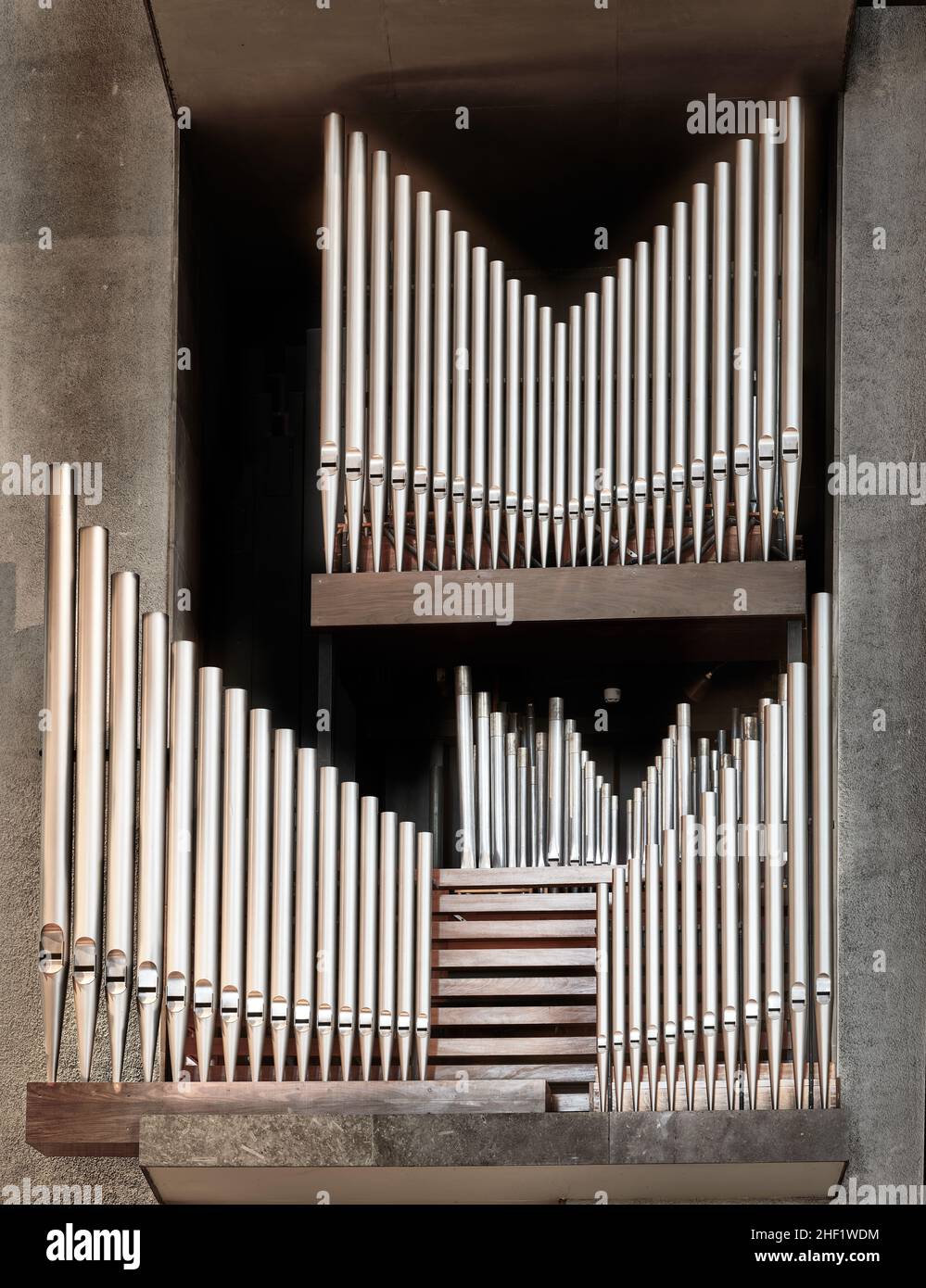 Orgelpfeifen in der Kathedrale von Coventry, England. Stockfoto