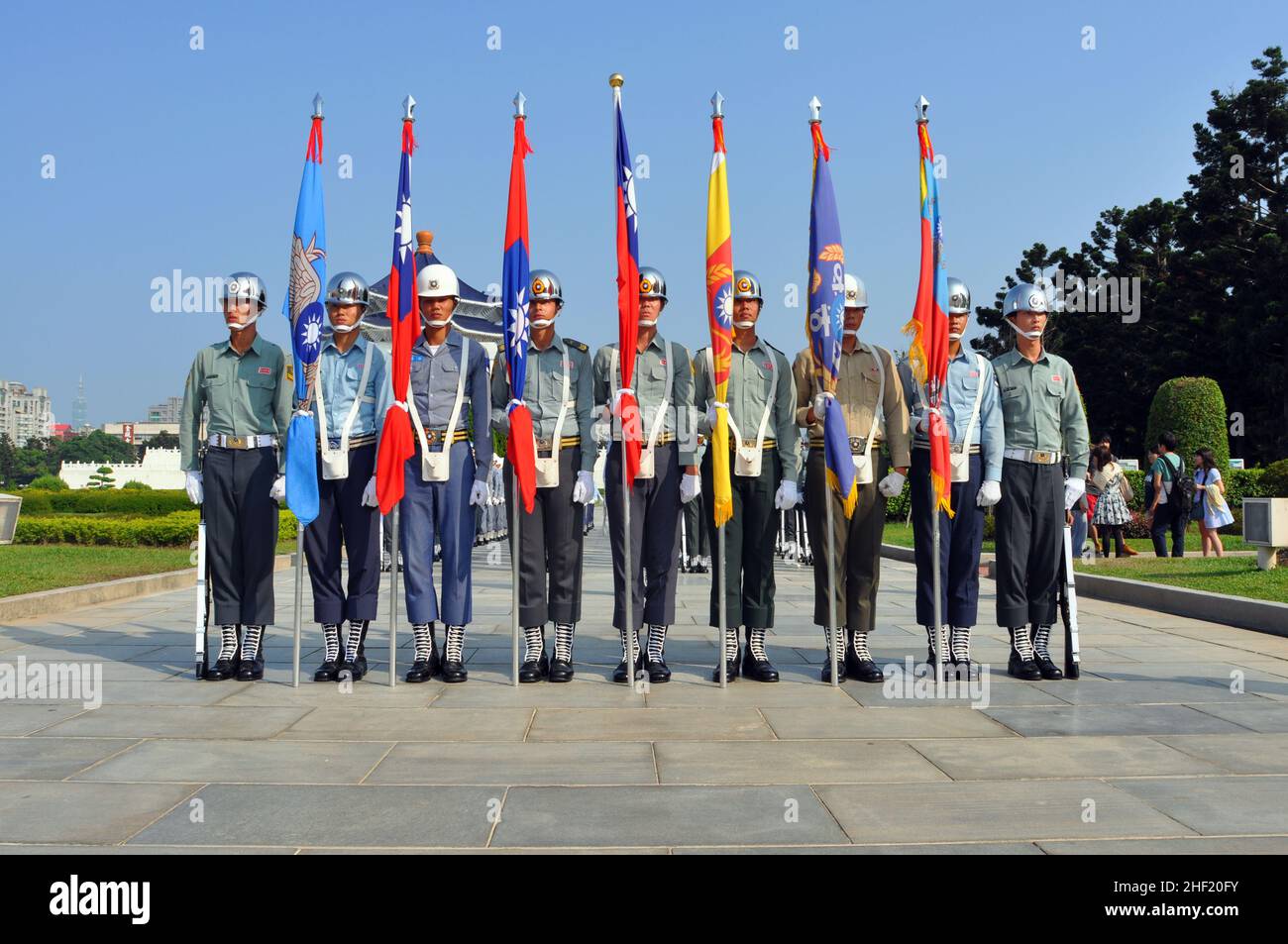 Feierlicher Wachwechsel in der Gedenkhalle Chiang Kai-shek, Taipei, Taiwan (國立中正紀念堂, 台北市, 台灣) Stockfoto