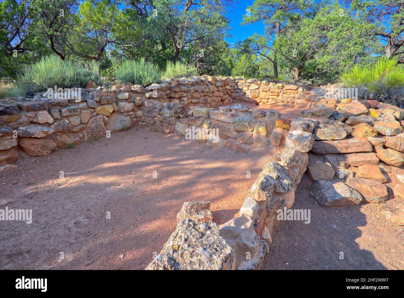 Die Ruinen von Tusayan im Grand Canyon National Park. Die Ruinen stammen von den Pueblo-Indianern und sind etwa 800 Jahre alt. Die Ruinen werden von der N verwaltet Stockfoto