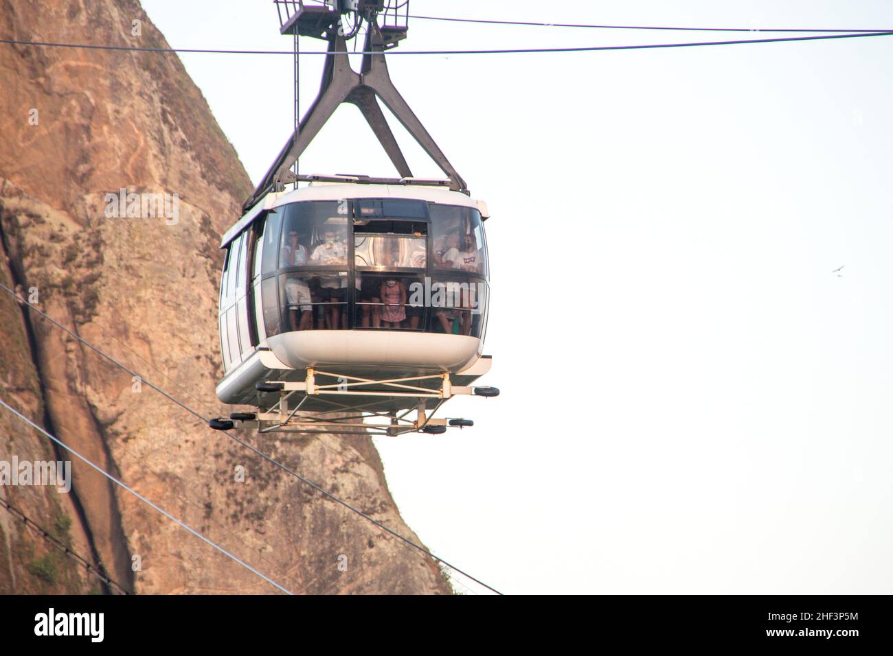 Zuckerhut-Seilbahn in Rio de Janeiro, Brasilien - 05. Dezember 2021: Zuckerhut-Seilbahn in Rio de Janeiro. Stockfoto