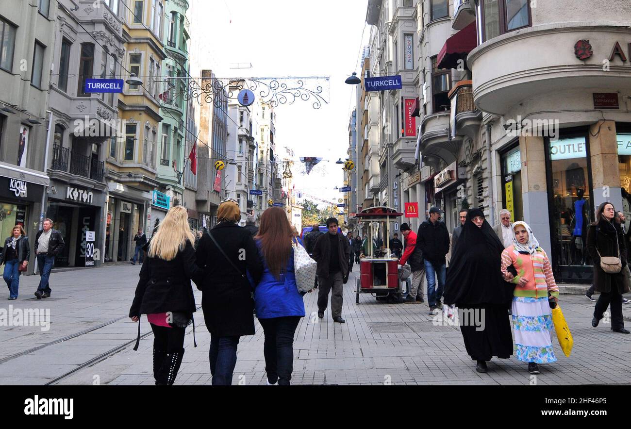 İstiklal Avenue ( Independence Avenue ) in Beyoğlu, Istanbul, Türkei. Stockfoto