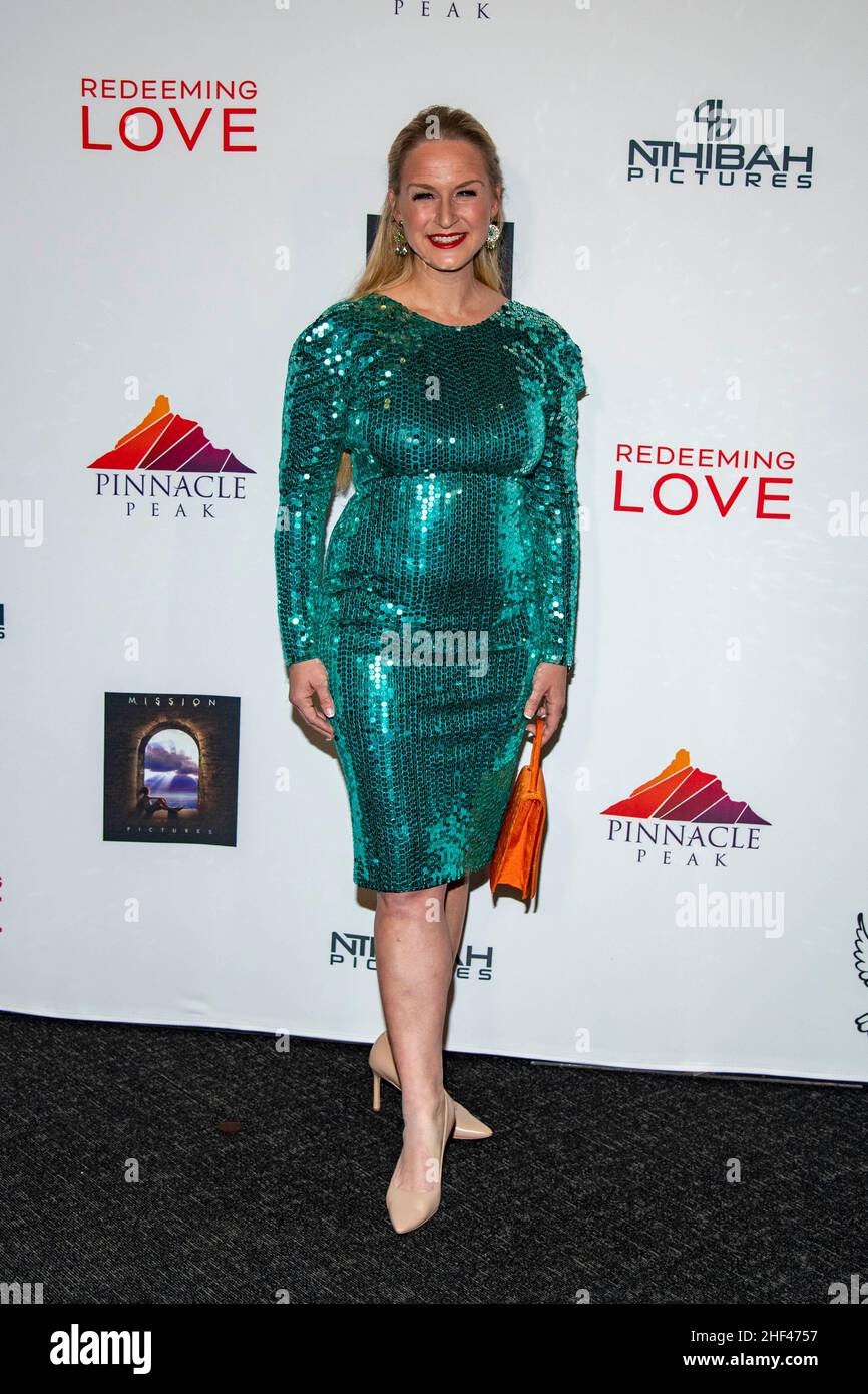 Hollywood, USA. 13th Januar 2022. Jenn Gotzon nimmt am 13. Januar 2022 an der Premiere von Pinnacle Peak Films 'Reteneming Love' im DGA Theater, Hollywood, CA Teil.Quelle: Eugene Powers/Alamy Live News Stockfoto