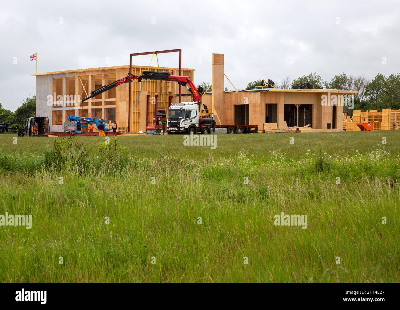 Filmset im Bau für The Power, Amazon Prime Film, Bawdsey, Suffolk, England, VEREINIGTES KÖNIGREICH Stockfoto