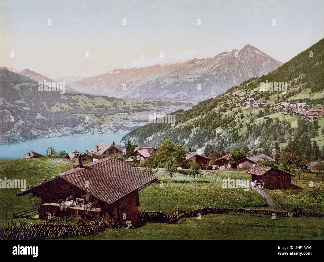 Blick auf den Niesen von Beatenberg, Interlaken, Berner Oberland, Schweiz. Stockfoto