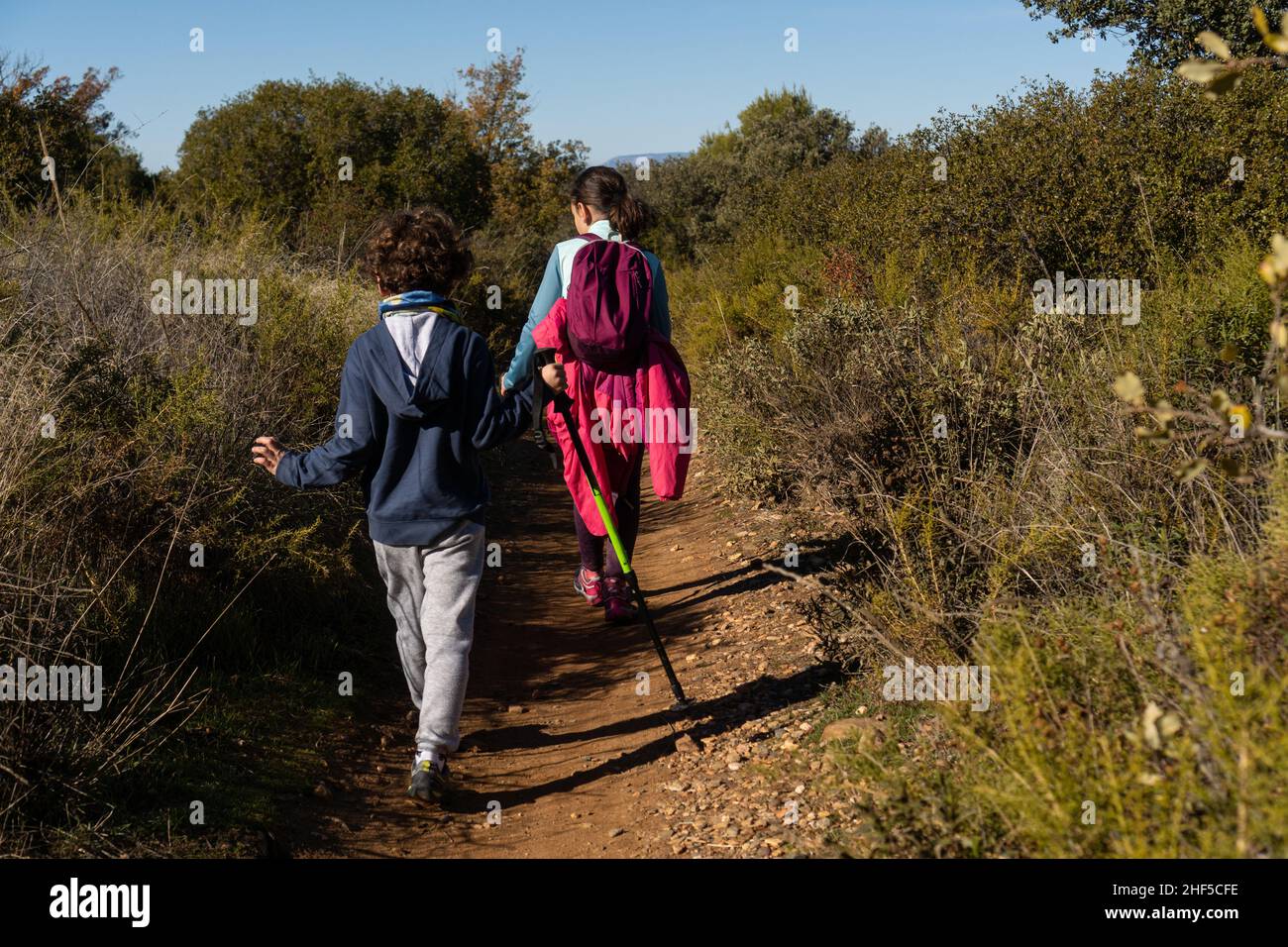 Kinder führen ein gesundes Leben, um chronische Krankheiten im Leben zu vermeiden. Stockfoto