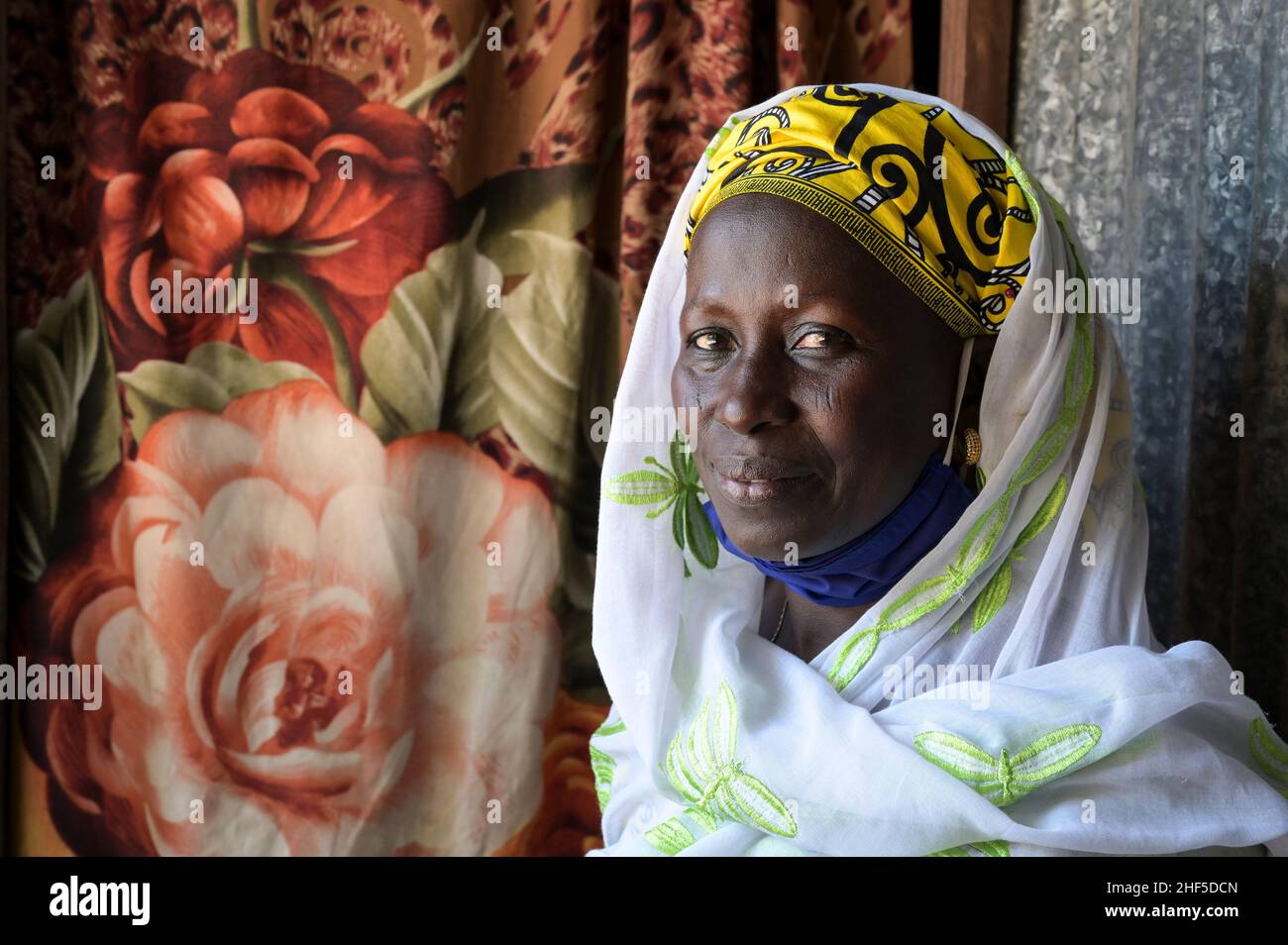 SENEGAL, Casamance, Ziguinchor, Diola ethnische Gruppe, Dorf DJILACOUNDA , Diola muslimische Frau Stockfoto