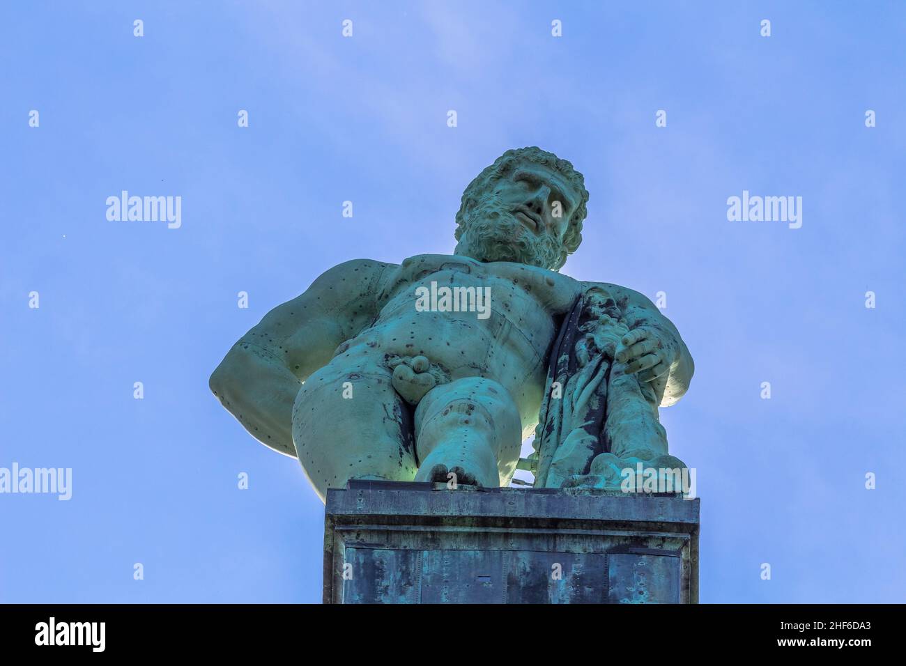 Deutschland, Hessen, Kassel, Kupferstatue Herkules im Bergpark Wilhelmshöhe Stockfoto