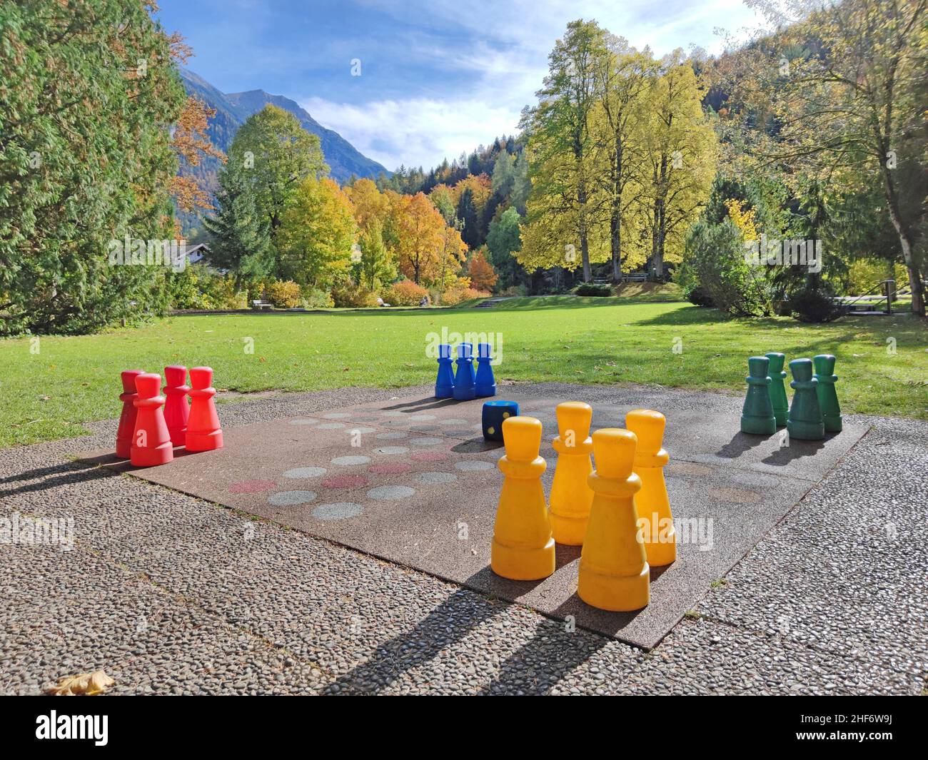Brettspiel, keine Sorge, Mittenwald, Kurpark, Krausegarten Stockfoto