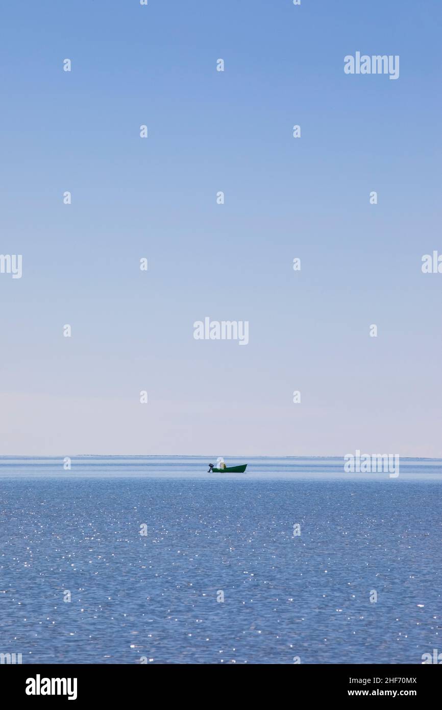 Boot mit Meer und Himmel Stockfoto