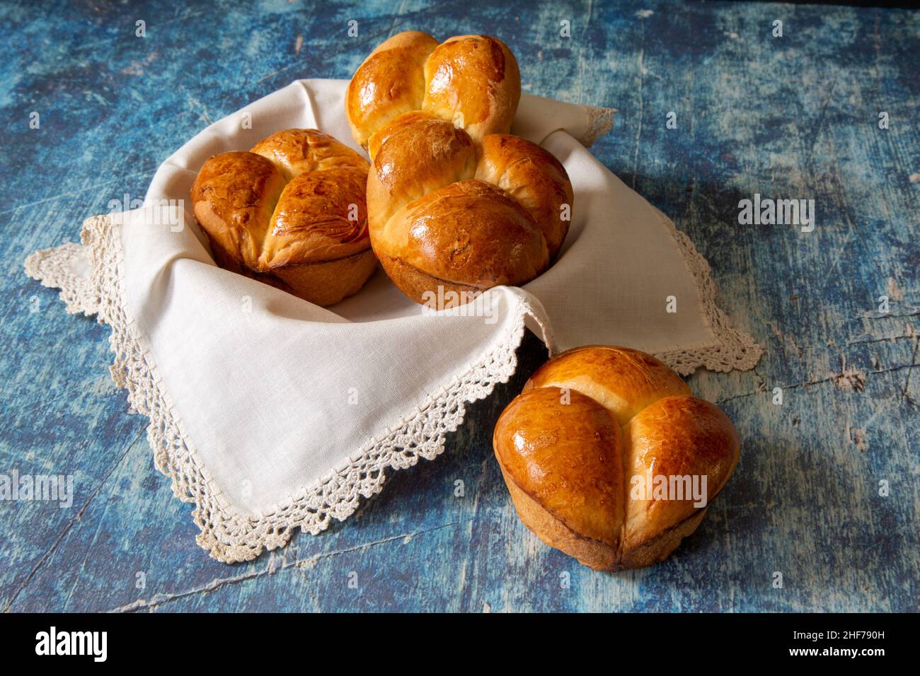 Hausgemachte Brötchen frisch aus dem Ofen Stockfoto