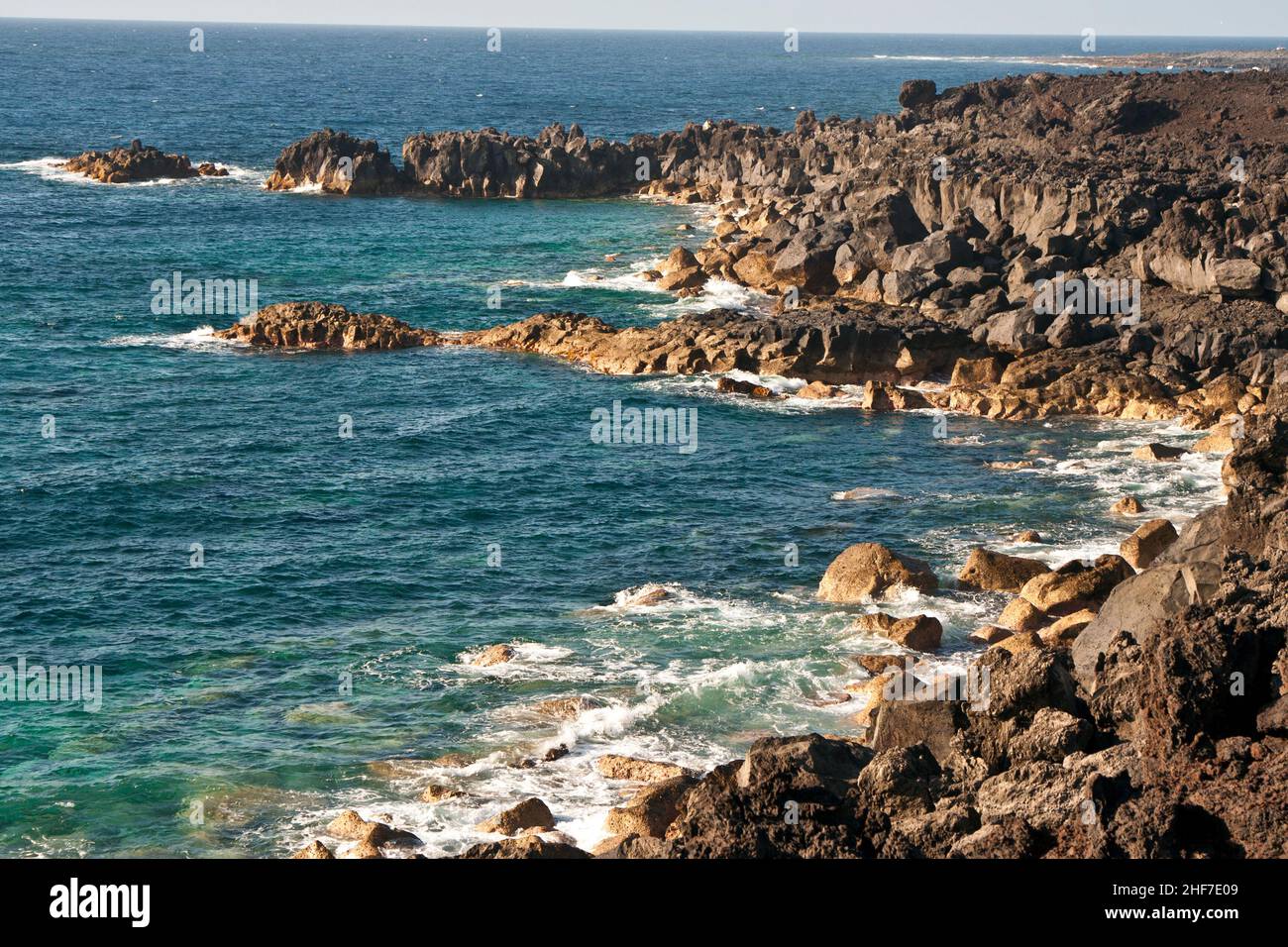 Vulkanischen Küstenlinie in Lanzarote Stockfoto