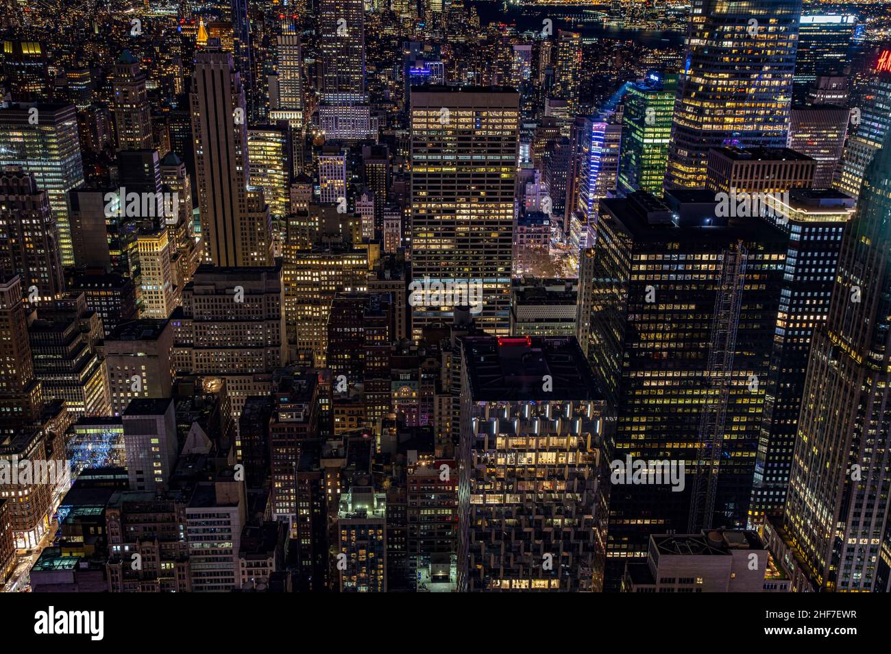 USA, New York City, Manhattan, Nacht, Skyline, Leuchtet Stockfoto