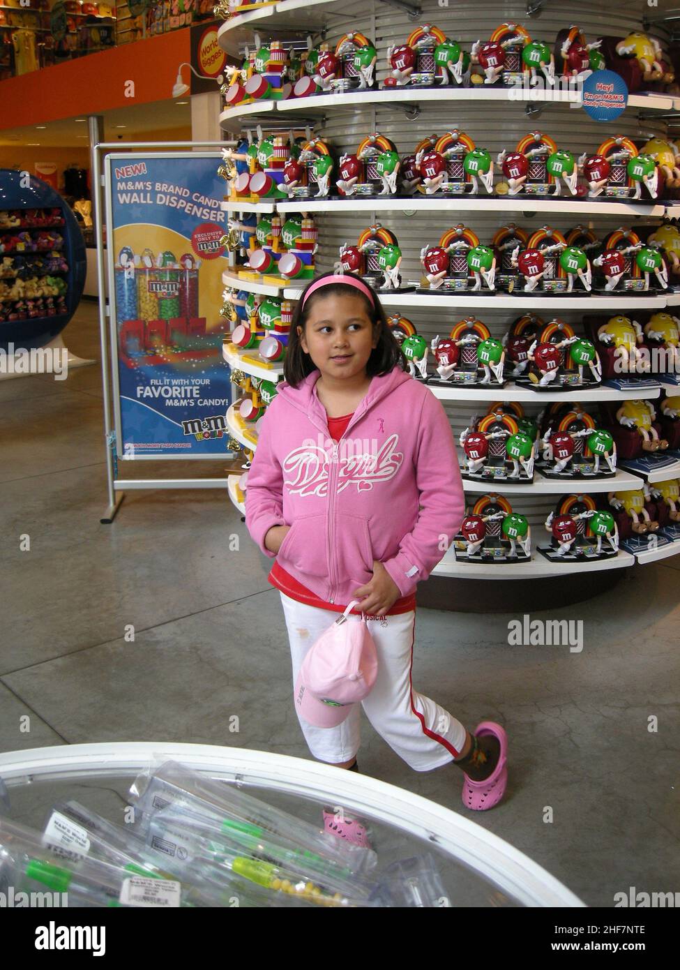 Die US-Präsidentschaftswahlen 2004 in New York fanden am 2. November 2004 statt und waren Teil der US-Präsidentschaftswahlen 2004. Die Wähler wählten 31 Vertreter oder Wähler des Wahlkollegs, die für den Präsidenten und den Vizepräsidenten stimmten. New York City besteht aus 5 Bezirken, in denen der Hudson River auf den Atlantischen Ozean trifft. Im Zentrum steht Manhattan, ein dicht besiedelter Stadtteil, der zu den wichtigsten Handels-, Finanz- und Kulturzentren der Welt zählt. Zu den berühmten Sehenswürdigkeiten gehören Wolkenkratzer wie das Empire State Building und der weitläufige Central Park. Stockfoto