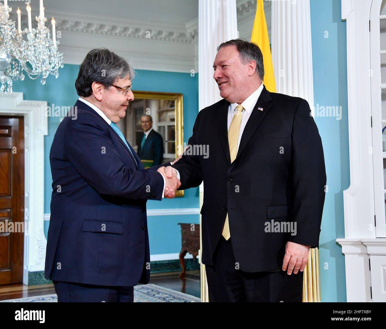 Sekretär Pompeo begrüßt den kolumbianischen Außenminister Trujillo in Washington. Stockfoto
