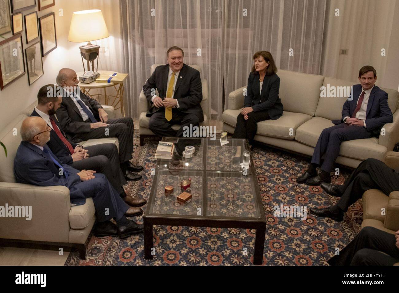 Sekretär Pompeo Trifft Sich Mit Walid Jumblatt - 33568617018. Stockfoto