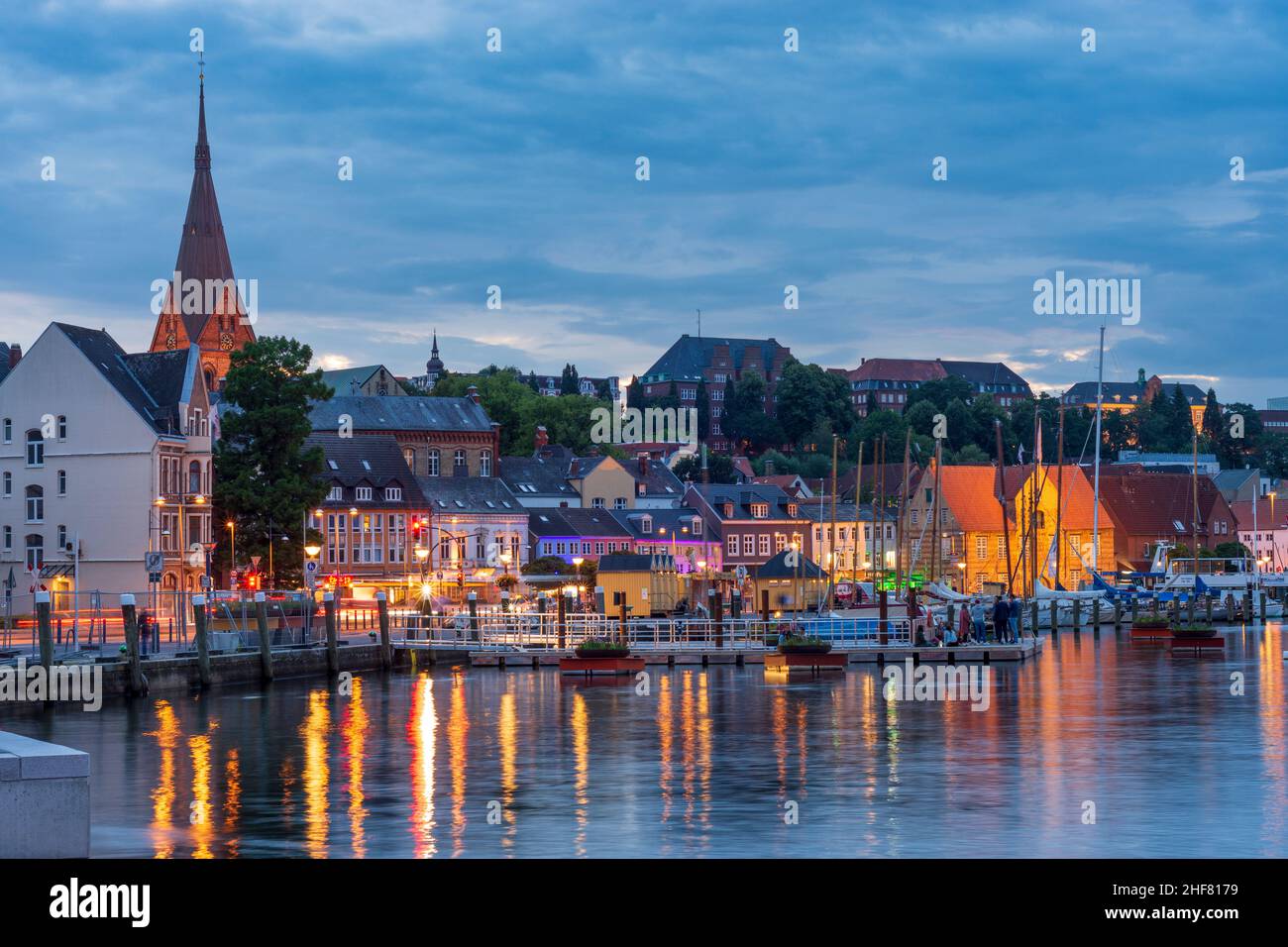 Flensburg, Bucht Flensburger Förde, Altstadt, Marina in Ostsee, Schleswig-Holstein, Deutschland Stockfoto