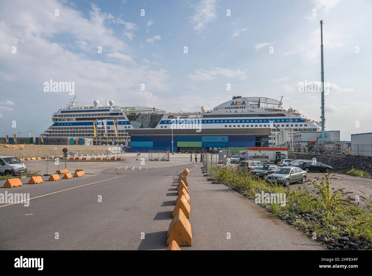 Deutschland, Hamburg, Kreuzfahrtterminal am Strandkai Stockfoto