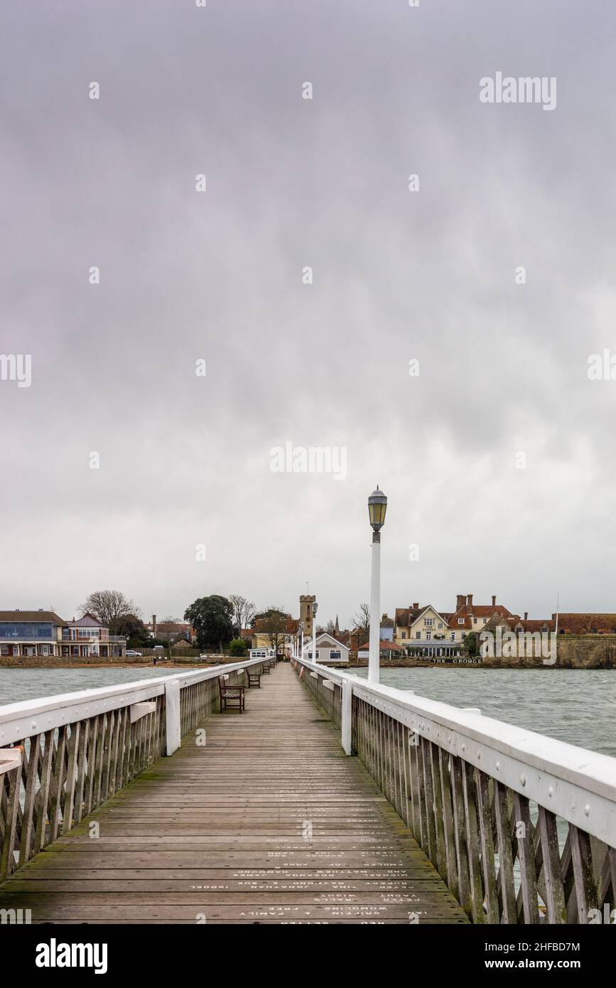 Yarmouth Pier, ein viktorianischer Pier in Yarmouth auf der Isle of Wight, Hampshire, England, Großbritannien Stockfoto