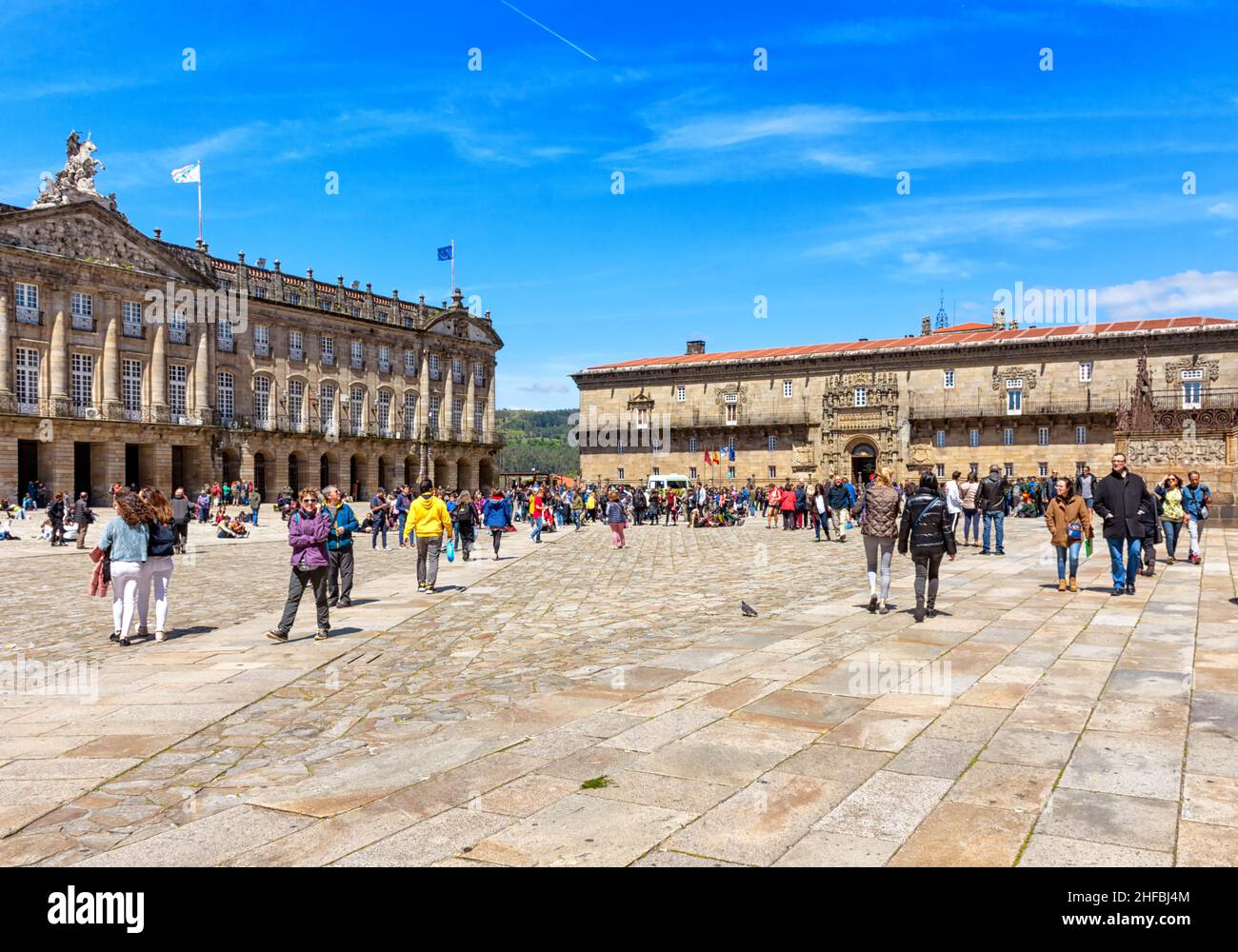 Hospital de los reyes Católicos y Pazo de Raxoi, plaza del Obradoiro en Santiago de compostela Stockfoto