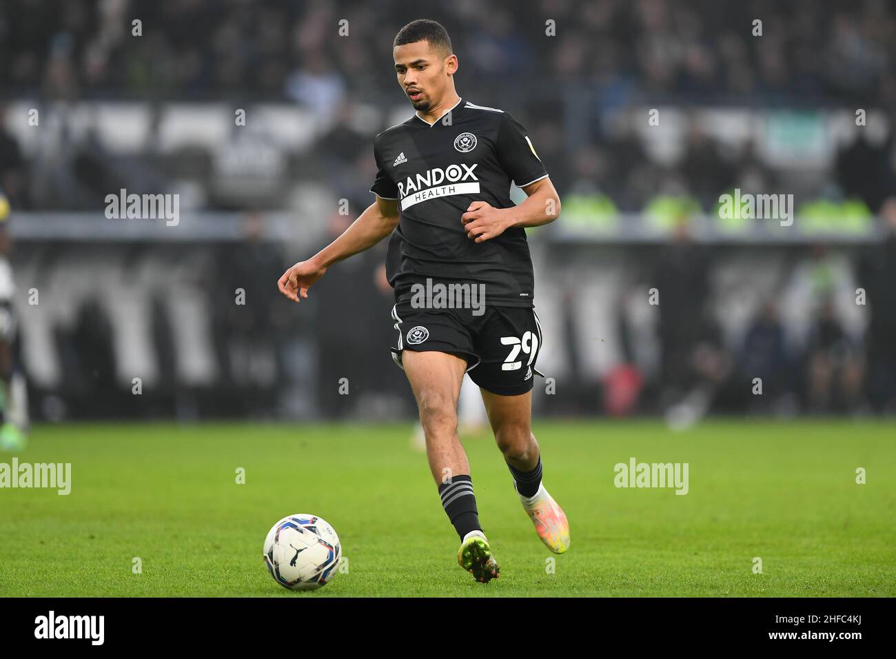 DERBY, GROSSBRITANNIEN. JAN 15th Iliman Ndiaye von Sheffield United während des Sky Bet Championship-Spiels zwischen Derby County und Sheffield United im Pride Park, Derby am Samstag, 15th. Januar 2022. (Kredit: Jon Hobley | MI News) Kredit: MI Nachrichten & Sport /Alamy Live News Stockfoto