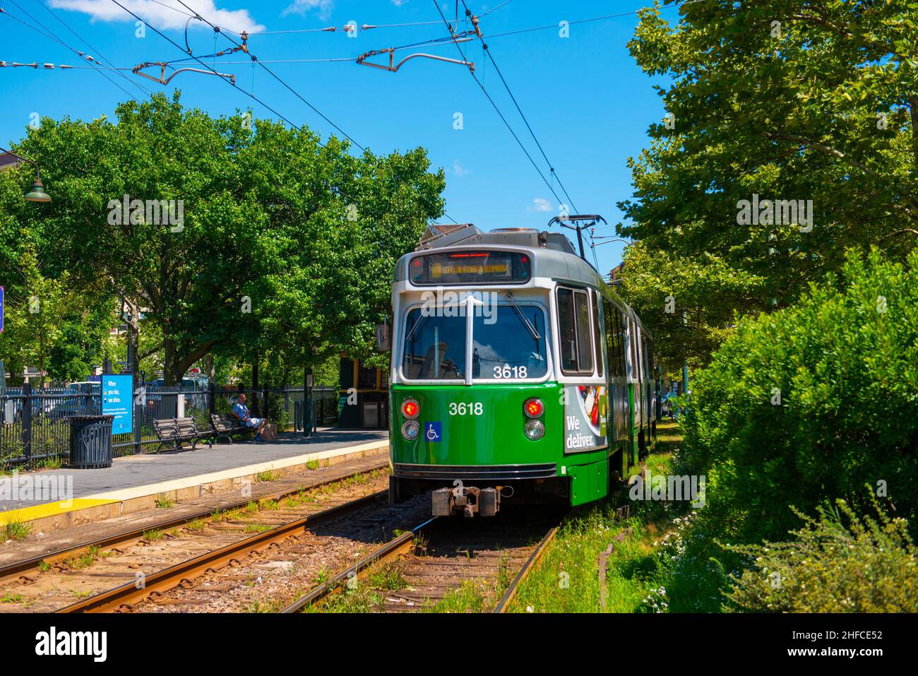 Boston Metro MBTA Kinki Sharyo Typ 7 Green Line an der Coolidge Corner