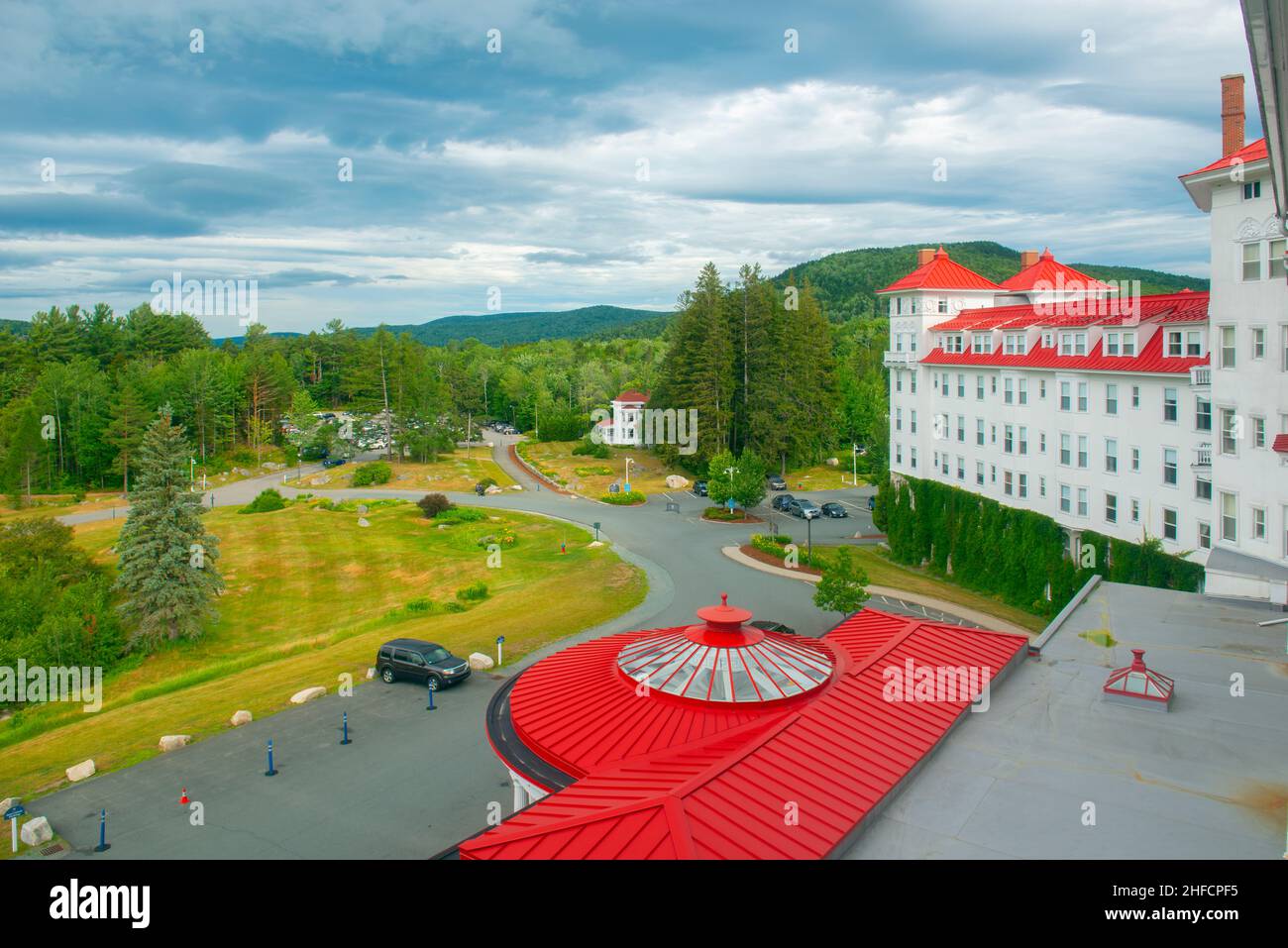 Das Mount Washington Hotel ist ein historisches Hotel, das 1902 im Dorf Bretton Woods, Stadt Carroll, New Hampshire NH, in der Nähe von Mount Washington, USA, erbaut wurde. Stockfoto