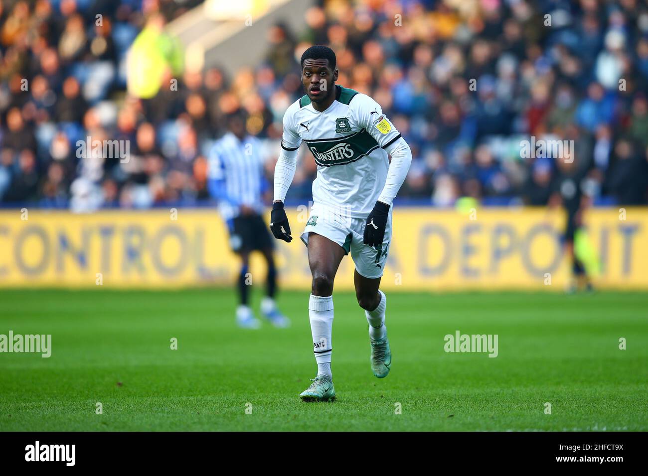 Hillsborough, Sheffield, England -15th. Januar 2022 Jordan Garrick (14) aus Plymouth - während des Spiels Sheffield Wednesday V Plymouth Argyle, Sky Bet League One, 2021/22, Hillsborough, Sheffield, England - 15th. Januar 2022 Credit: Arthur Haigh/WhiteRosePhotos/Alamy Live News Stockfoto