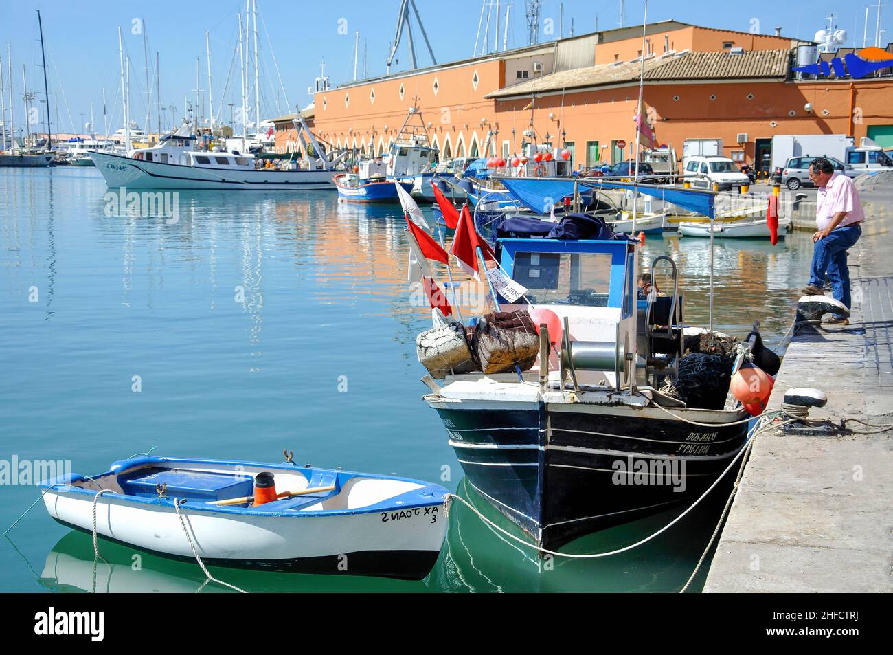 Angelboote/Fischerboote im Hafen von Palma De Mallorca, Palma Stadt, Mallorca, Balearen, Spanien Stockfoto