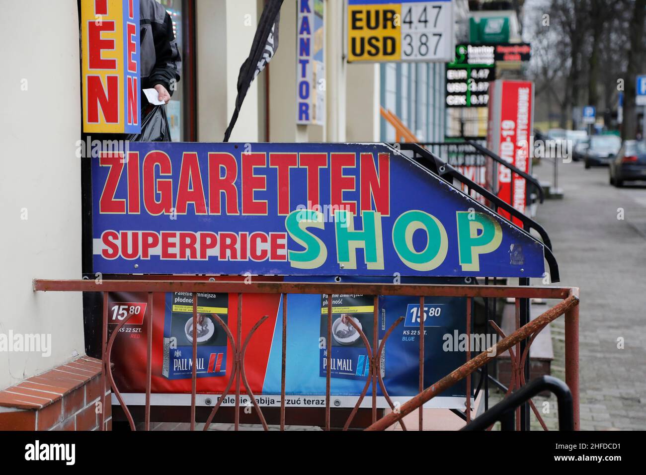 Zigaretten sind in Polen und Tschechien viel billiger. Aber in welcher Menge müssen sie über die