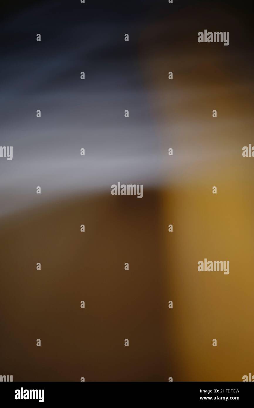 Abstraktes Bild nützlich als Hintergrund, der aus einer absichtlichen Kamerabewegung entsteht Stockfoto Abstraktes Bild nützlich als Hintergrund, der aus einer absichtlichen Kamerabewegung entsteht Stockfoto