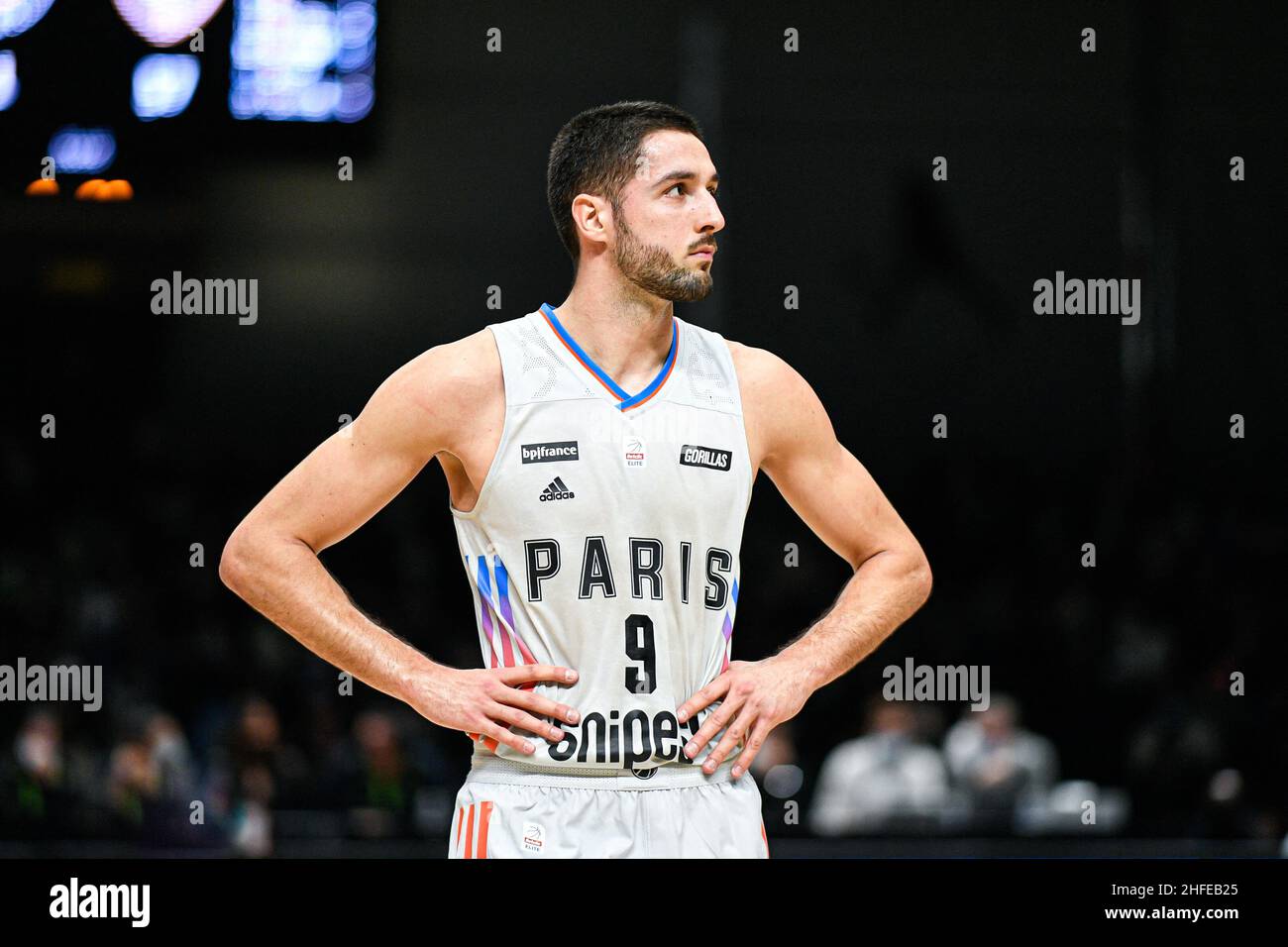 Gauthier Denis von Paris Basketball während der französischen Meisterschaft, Betclic Elite Basketball Spiel zwischen Paris Basketball und Metropolitans 92 (Boulogne-Levallois) am 15. Januar 2022 in Halle Georges Karpentier in Paris, Frankreich. Foto von Victor Joly/ABACAPRESS.COM Stockfoto