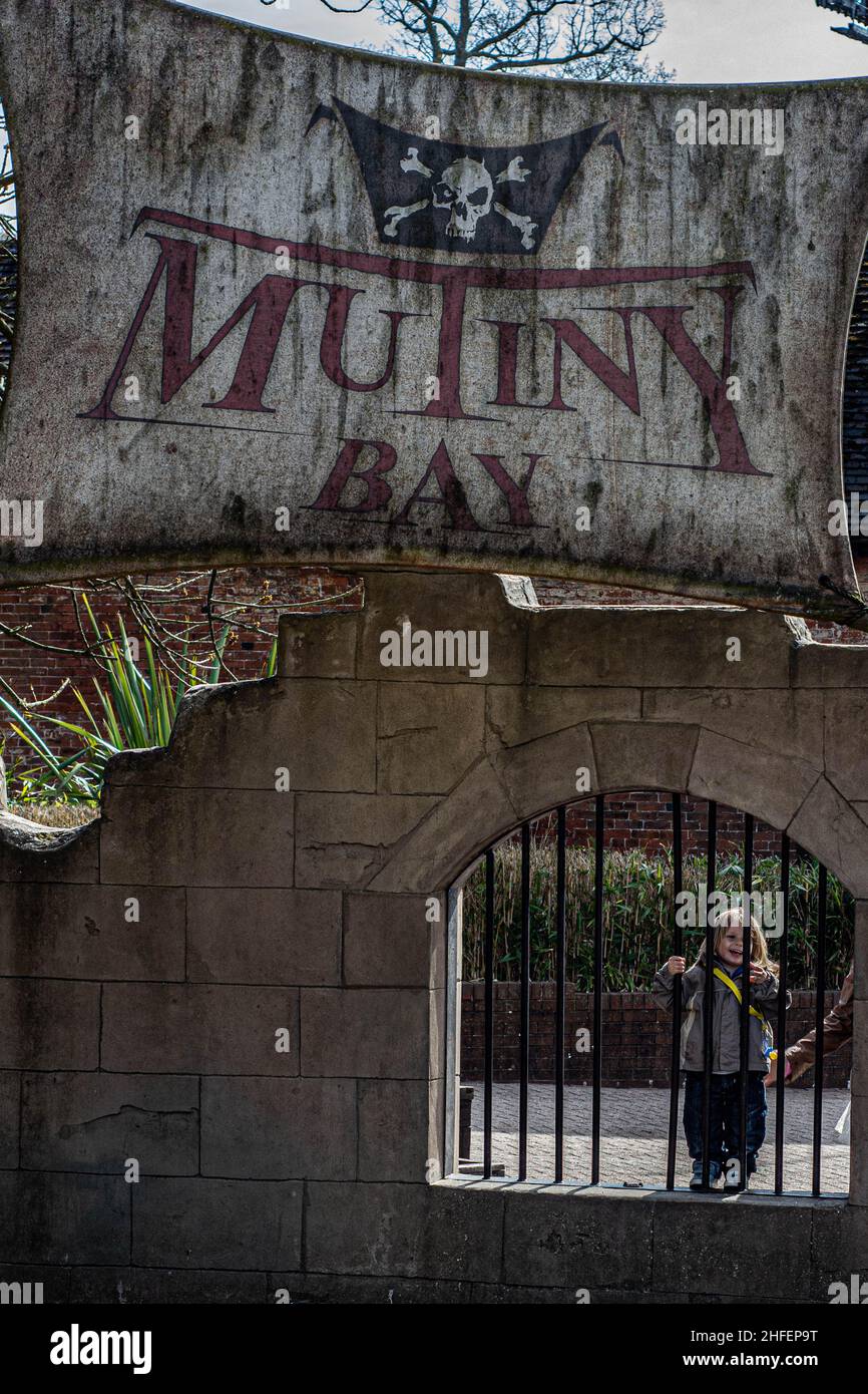 Alton Towers, wo die Magie nie endet, Bilder von höchster Qualität des besten Themenparks und der besten Achterbahnen Großbritanniens Stockfoto