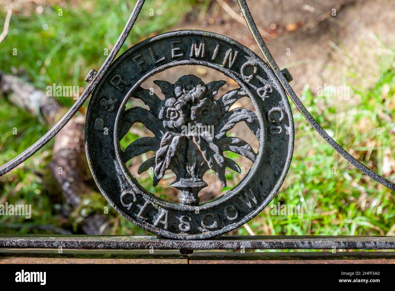 Das Wappen von P&R Fleming, Glasgow, gesehen auf einer Handwalze, Loch Katrine, Trossachs, Schottland, Großbritannien Stockfoto