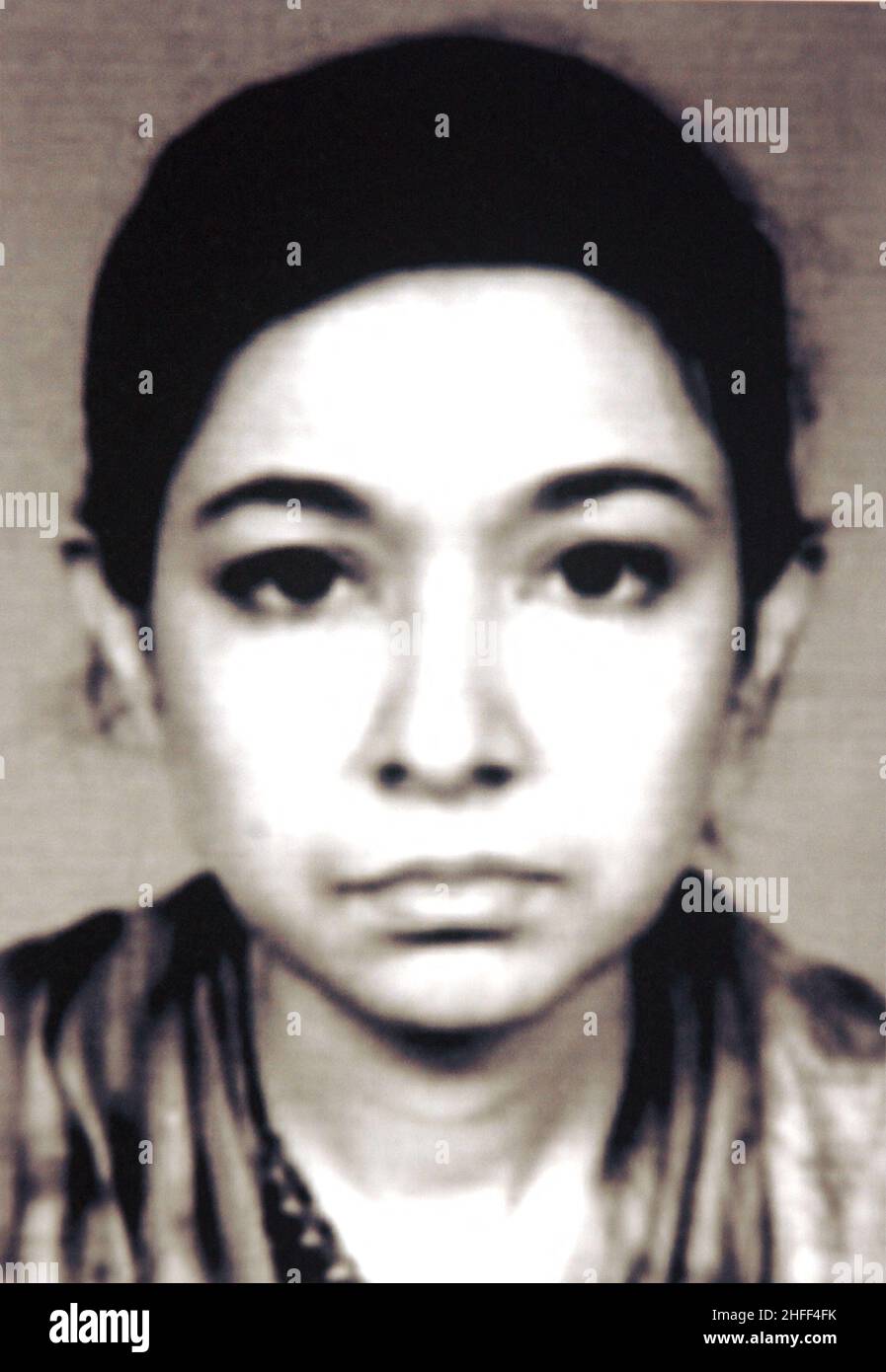 Das Federal Bureau of Investigation (FBI) der Vereinigten Staaten sucht Informationen über die Aktivitäten von Aafia Siddiqui. Dieses Foto wurde am 26. Mai 2004 in Washington, DC, veröffentlicht. Sie wird im Zusammenhang mit möglichen terroristischen Bedrohungen gegen die Vereinigten Staaten gesucht. 2008 wurde sie wegen des Verdachts, Angriffe in New York geplant zu haben, und 2010 wegen des Versuchs, amerikanisches Militärpersonal in Afghanistan zu töten, verurteilt. Siddiqui ist im Federal Medical Center-Carswell Gefängnis in Fort Worth, Texas, inhaftiert, wo sie eine 86-jährige Gefängnisstrafe absitzt. Es wurde berichtet, dass der Hostag Stockfoto