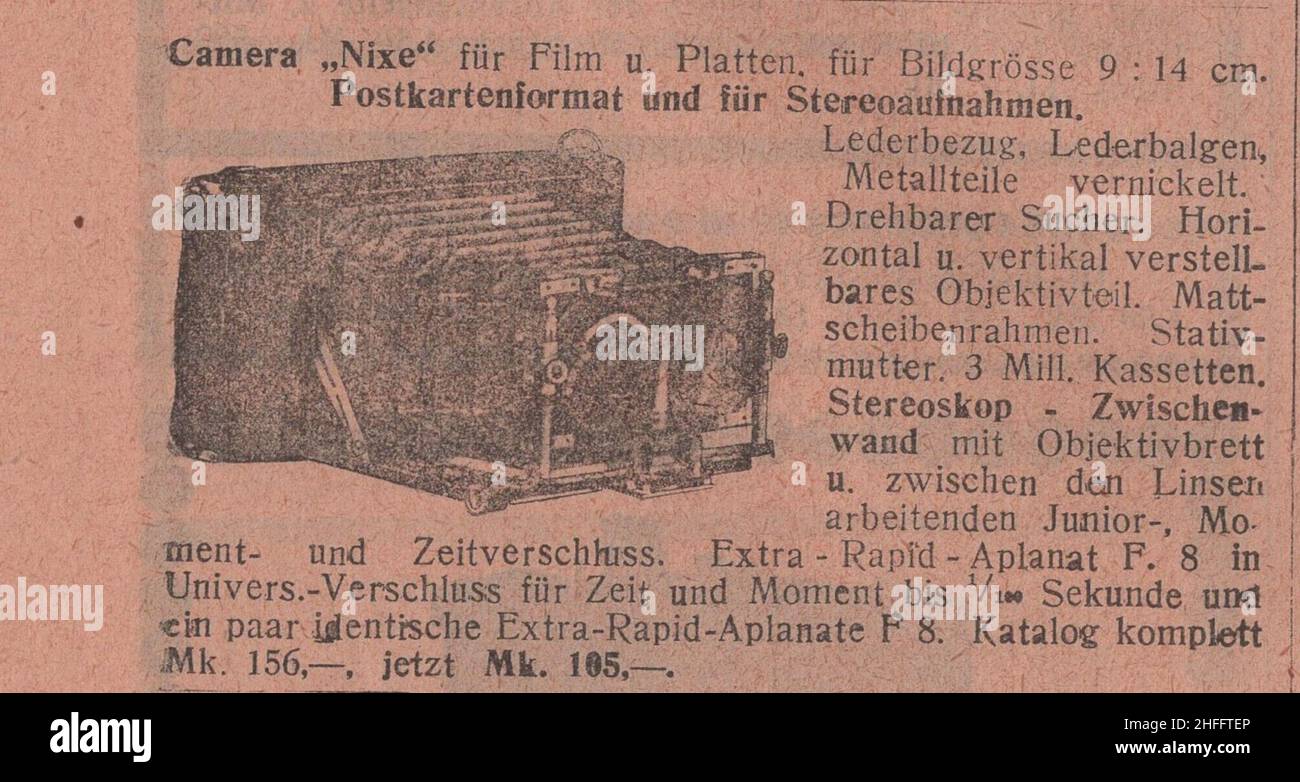 Seltenes 19th Jahrhundert historisches Fotodokument aus Berlin Deutschland. Dieser reich bebilderte Katalog mit Preisliste wird von Georg Leisegang präsentiert, der seine Fotohandelsfirma bei 1890 gegründet hat. Dieser Anzeigenkatalog mit Gravuren stammt aus der Zeit um 1893-1896.die Quelle ist ein anerkannter und gespeicherter Originalkatalog, den ich auf einem Flohmarkt gefunden habe.: Camera ' Nixen' Postkartenformat und für Stereoaufnahmen / Camera 'mermaids' Postkartenformat und für Stereoaufnahmen Stockfoto