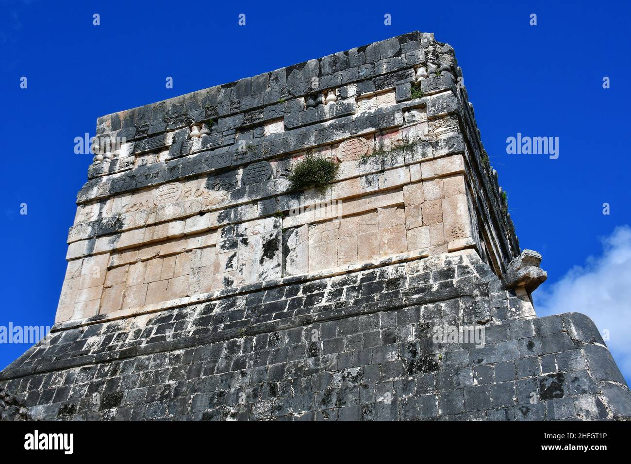 Tempel des Jaguar (Templo del Jaguar), Chichén Itzá, Bundesstaat Yucatán, Mexiko, Nordamerika, UNESCO-Weltkulturerbe Stockfoto