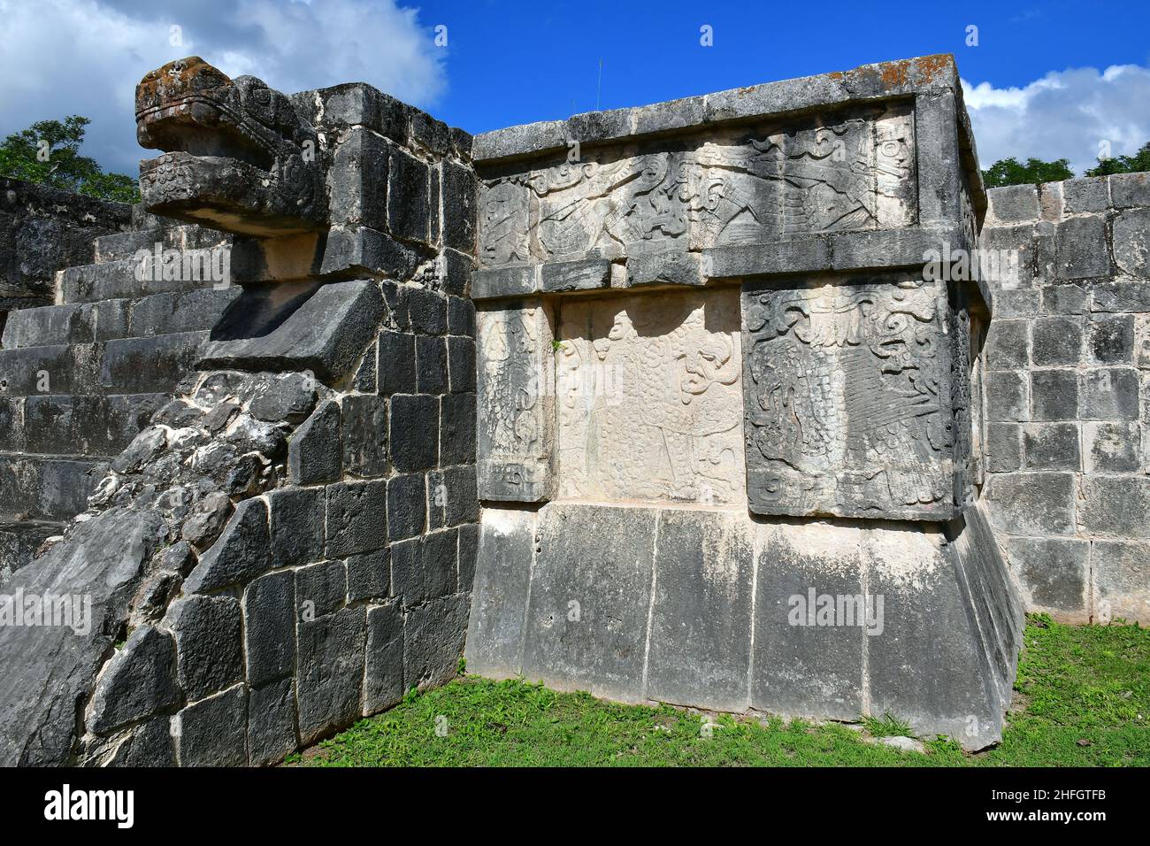 Plattform der Adler und Jaguare (Plataforma de Águilas y Jaguares), Chichén Itzá, Bundesstaat Yucatán, Mexiko, Nordamerika, Weltkulturerbe Stockfoto