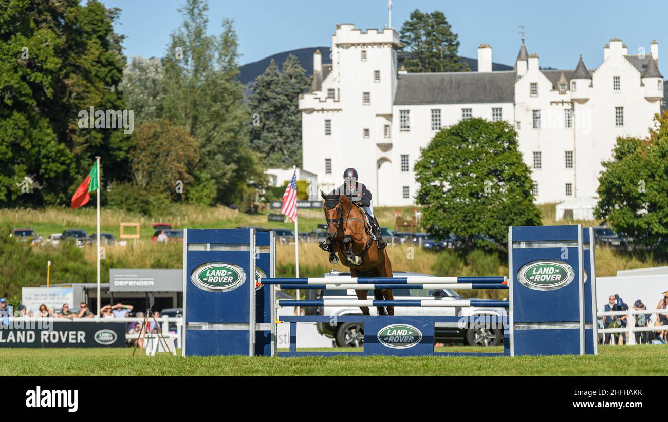 Rosalind Canter und IZILOT DHI - Blair Castle International Horse Trials 2021, Blair Castle, Schottland Stockfoto