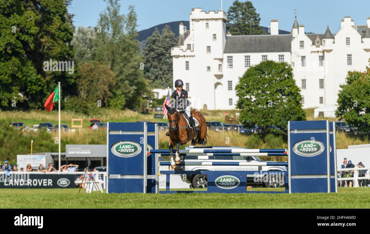 Rosalind Canter und IZILOT DHI - Blair Castle International Horse Trials 2021, Blair Castle, Schottland Stockfoto