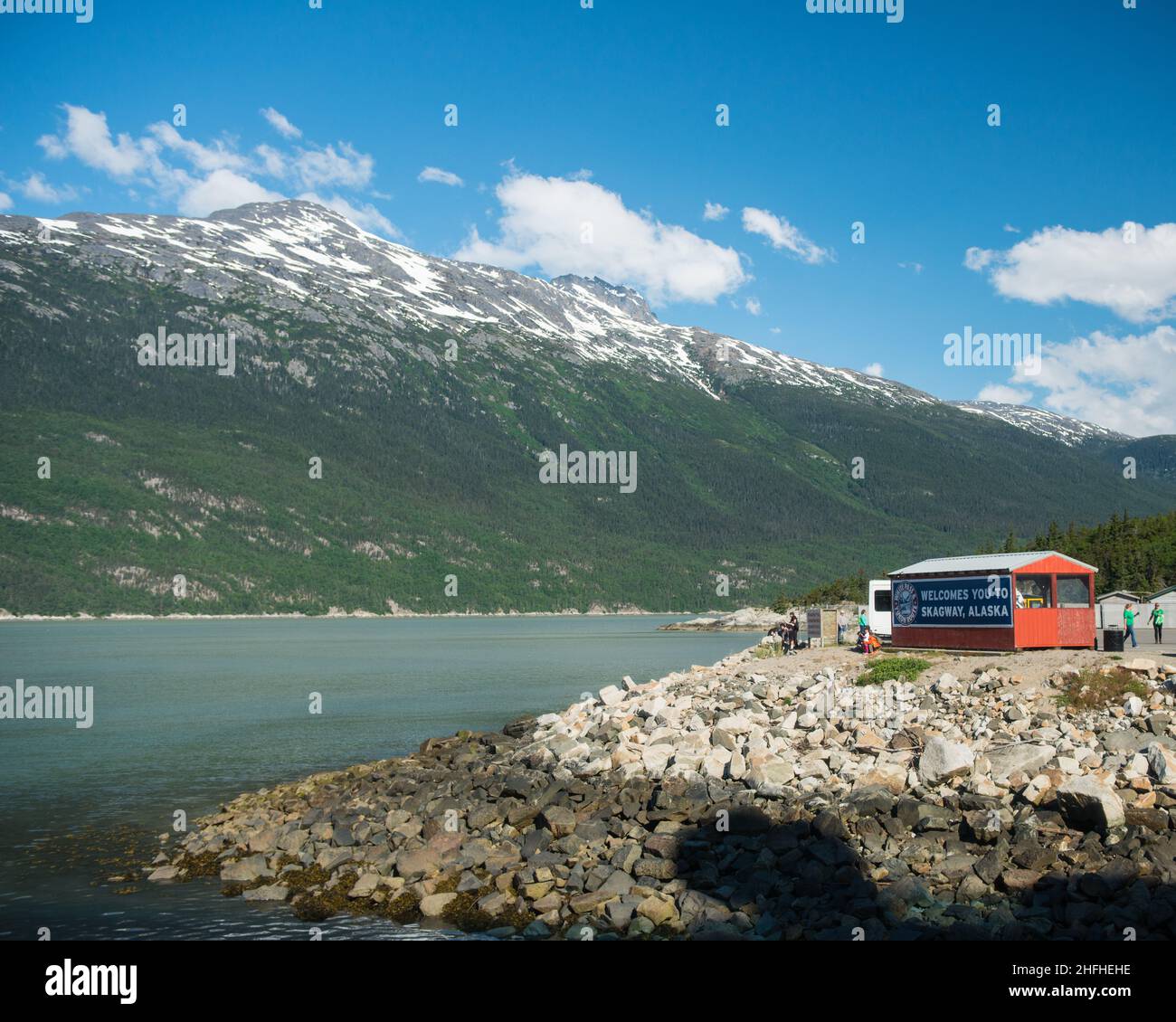 Der Hafen von Skagway Alaska an einem hellen und sonnigen Maitag im Jahr 2015. Stockfoto