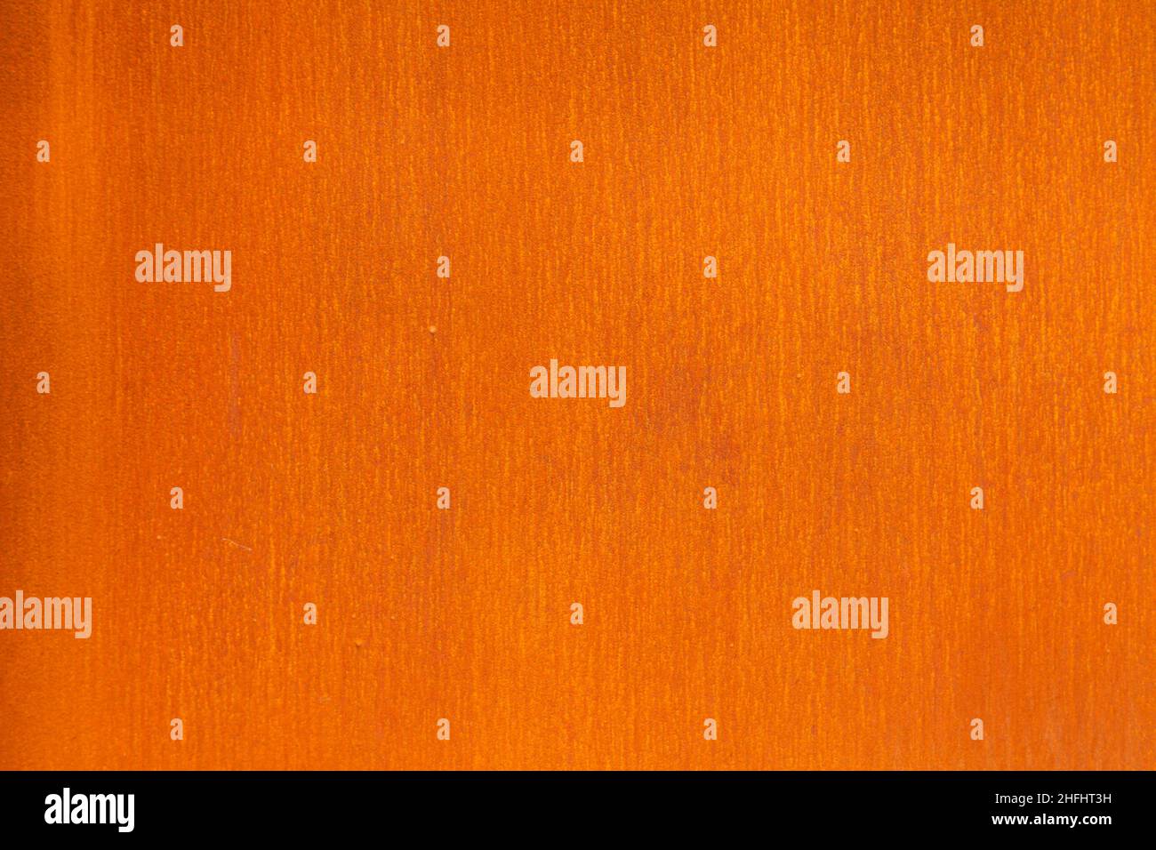 Rostiger Metallhintergrund aus einem alten Industrietank Stockfoto