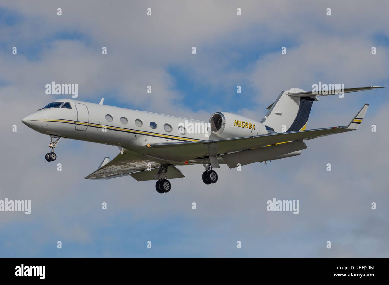 Private 1993 Gulfstream Aerospace G-IV mit der Registrierung N958BX in Richtung LAX, Los Angeles International Airport. Stockfoto