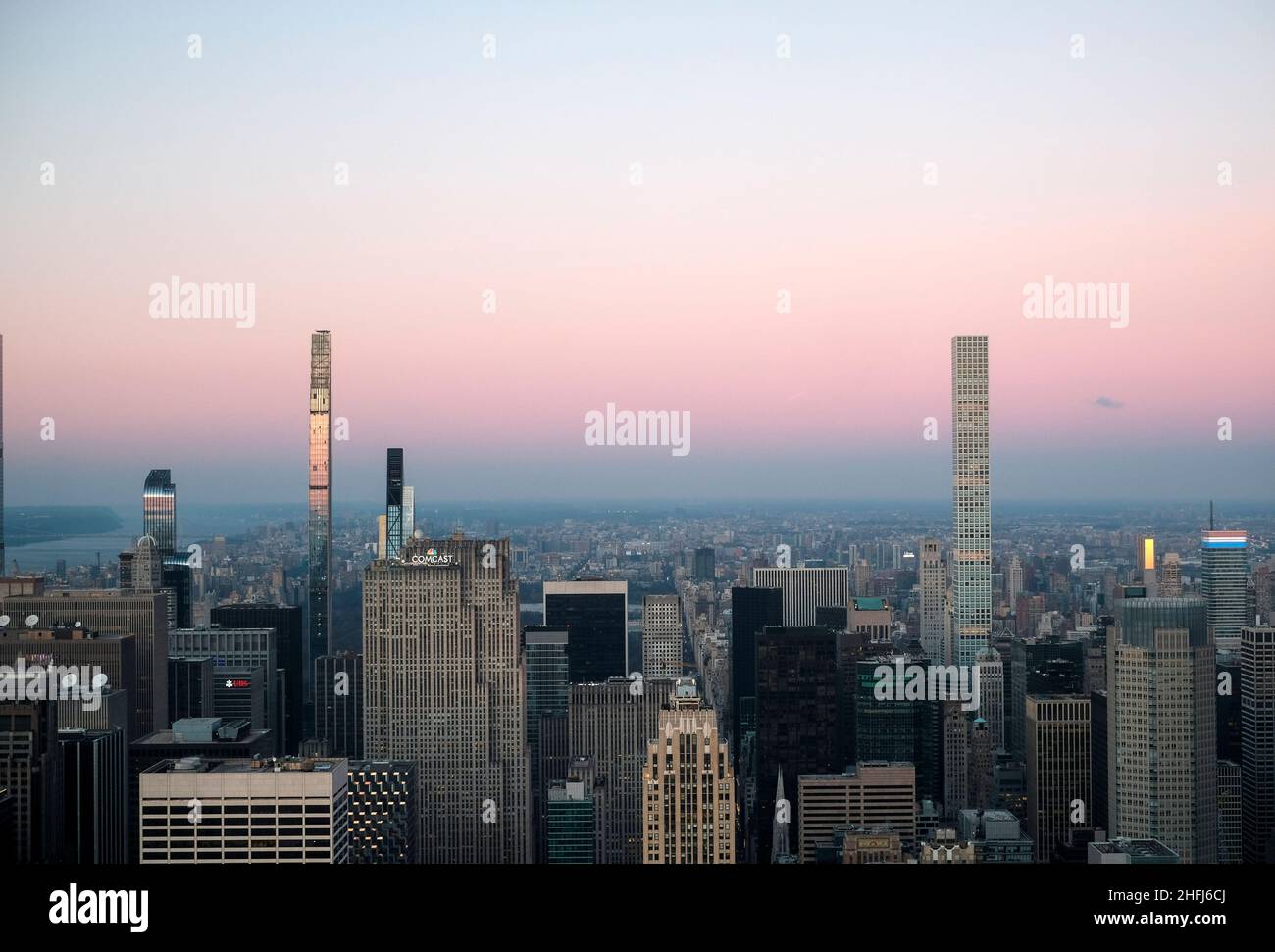 Blick vom Central Park, New York auf die 57th Street Sky Scrpers und andere Türme Stockfoto