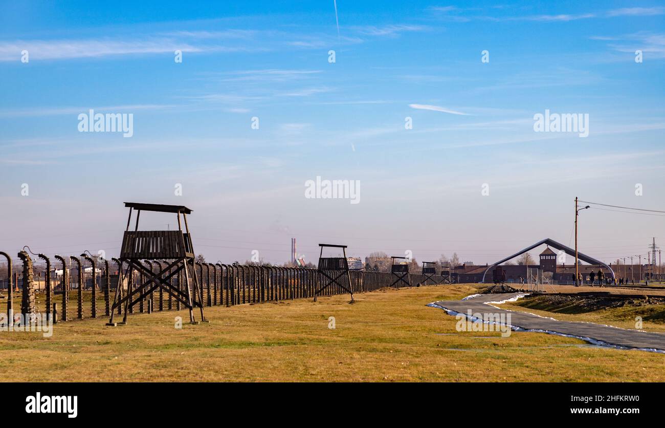 Ein Bild der Wachtürme der Gedenkstätte und des Museums Auschwitz II Birkenau. Stockfoto